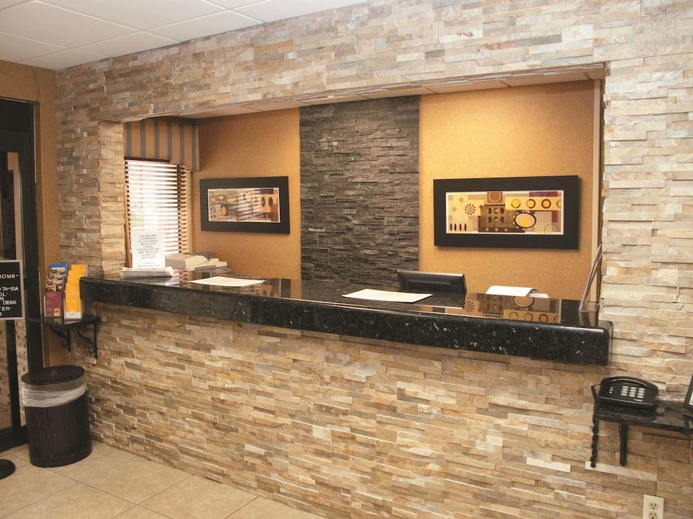La Quinta Inn By Wyndham Columbia Se Fort Jackson Exteriér fotografie