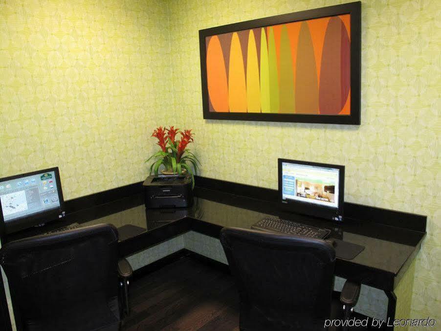 La Quinta Inn By Wyndham Columbia Se Fort Jackson Exteriér fotografie