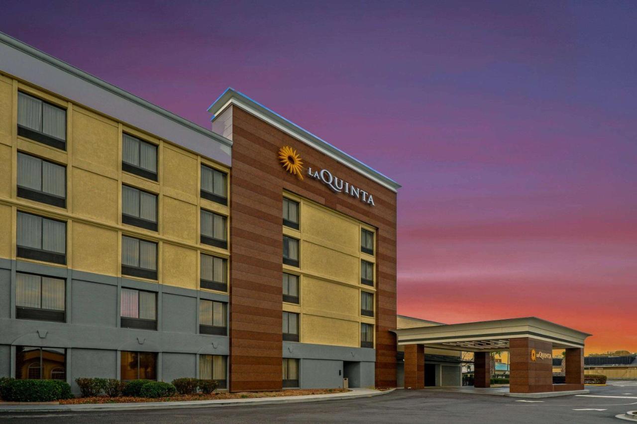 La Quinta Inn By Wyndham Columbia Se Fort Jackson Exteriér fotografie